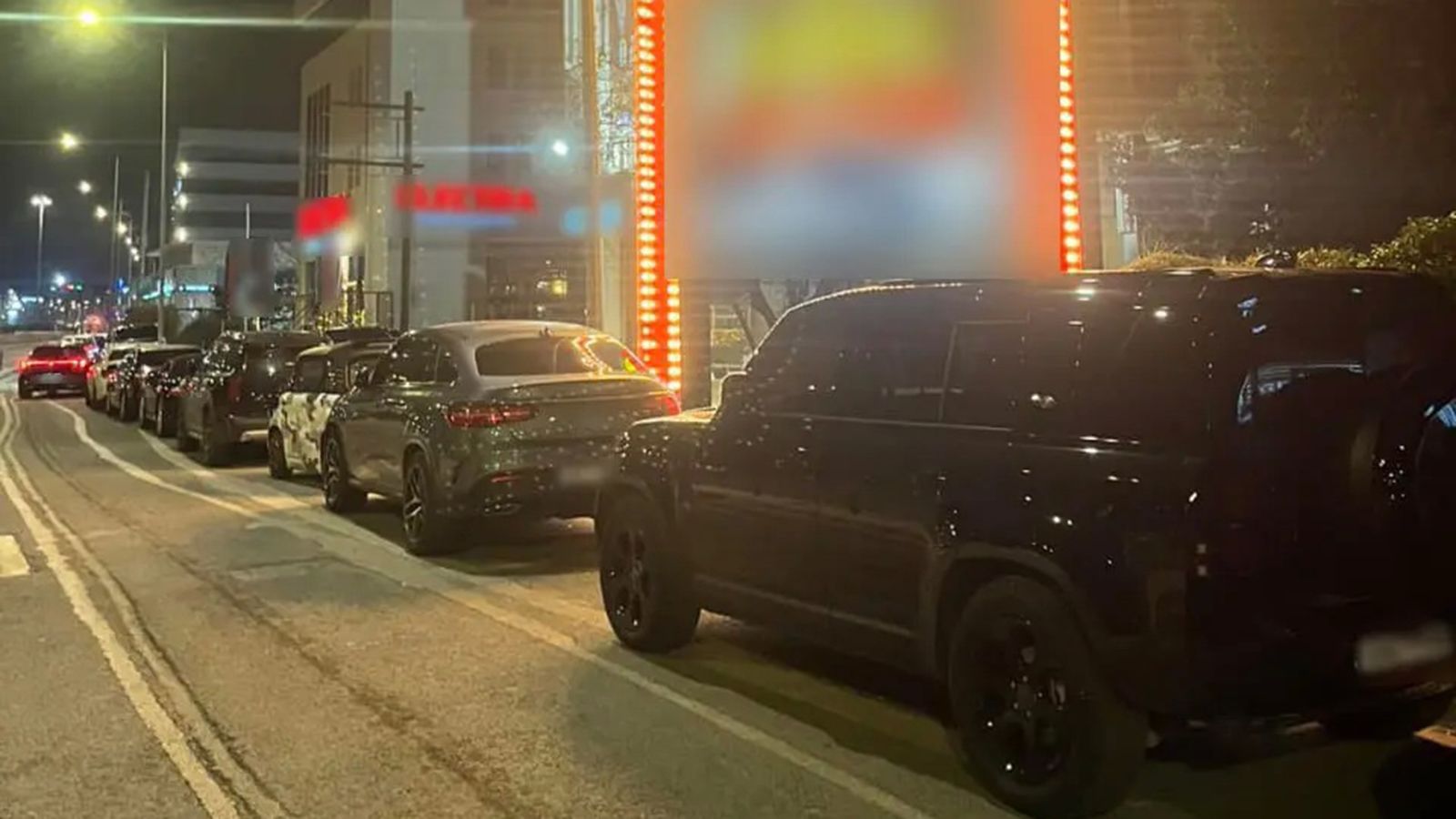 Χειροπέδες σε 23 παρκαδόρους σε όλη την Αττική